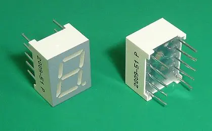 7 Szegmenses kijelző 10mm K.A.sz.piros SA39-11SRWA Prémium