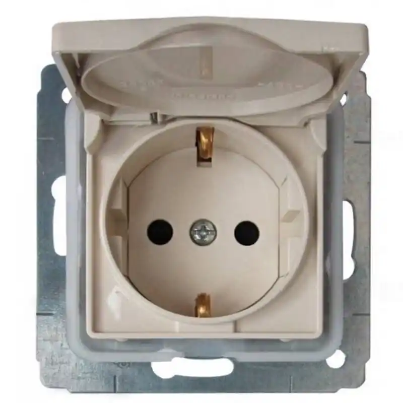 Legrand 764631 Niloé 2P+F csatlakozóaljzat IP44, biztonsági zsaluval (GYV), csavaros, bézs Eredeti