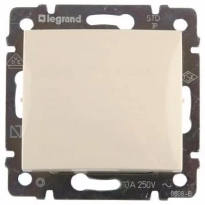 Legrand 774311 Valena N101 egypólusú nyomó, elefántcsont Korlátozott ajánlat