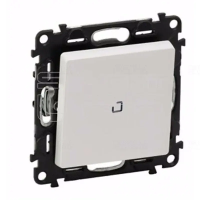 Legrand 752110 Valena Life egypólusú kapcsoló, jelzőfénnyel 10 AX, fehér Autentikus