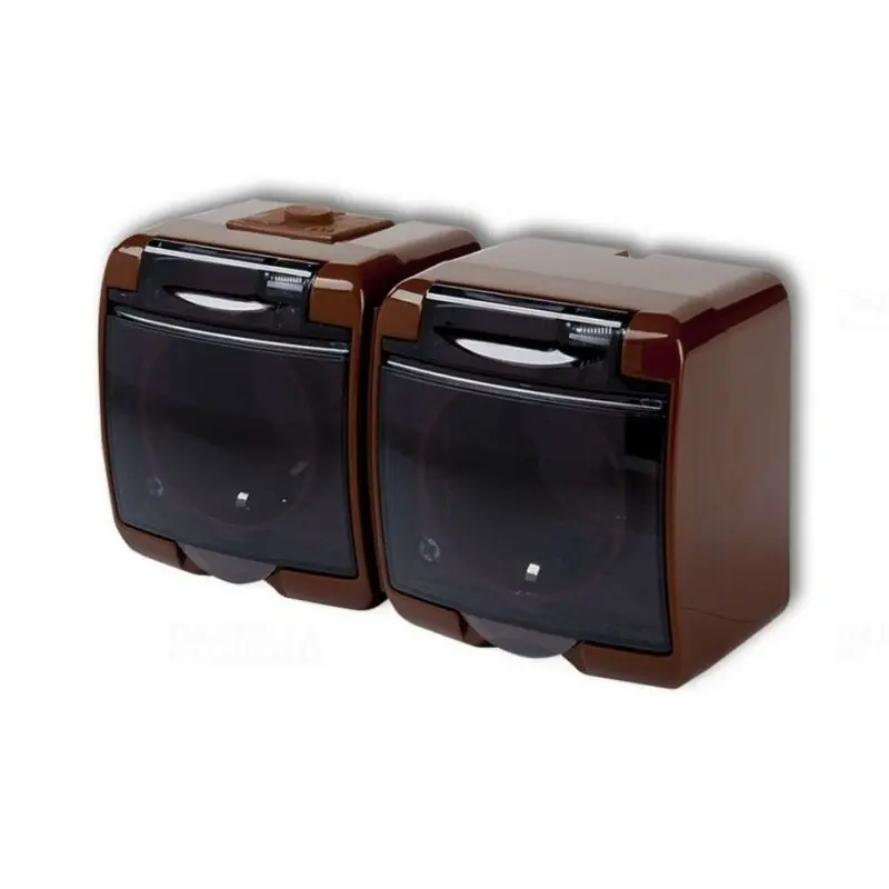 Vedd meg most Aquastar falon kívüli 2-es földelt dugaszolóaljzat, (GYV) biztonsági zsalus, átlátszó csapófedéllel, IP54, barna 22121B