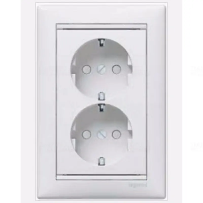 Legrand 774427 Valena 2x2P+F csatlakozóaljzat biztonsági zsalus (GYV), fehér Olcsó