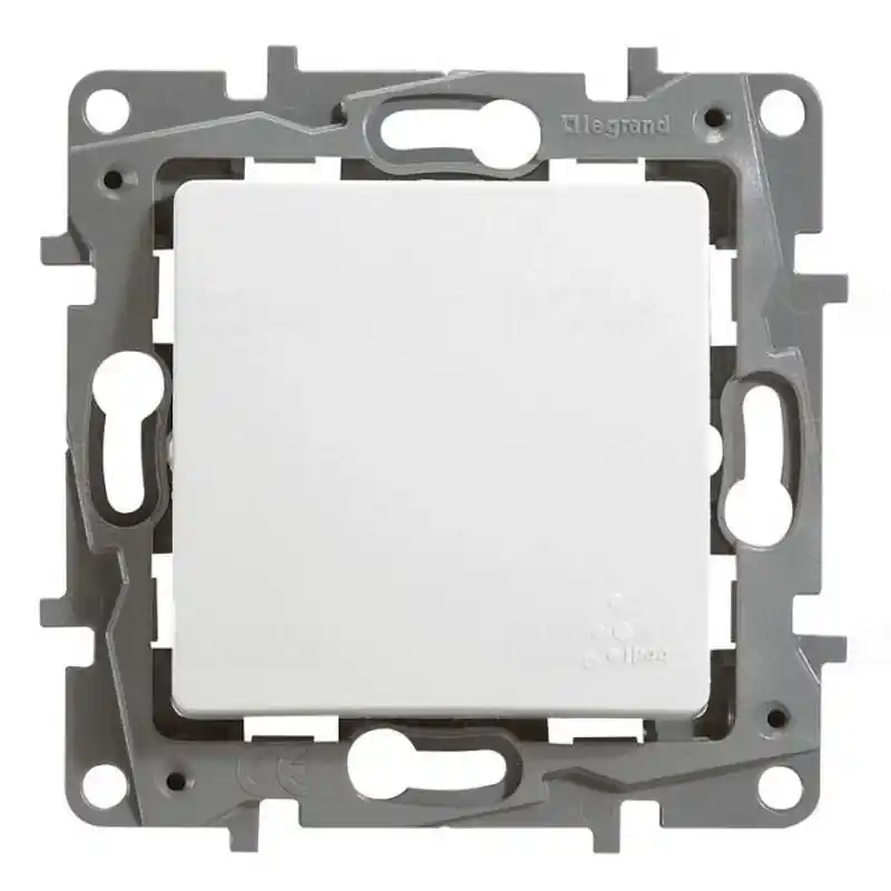 Újdonság Legrand 764614 Niloé váltókapcsoló IP44 10 AX, bézs