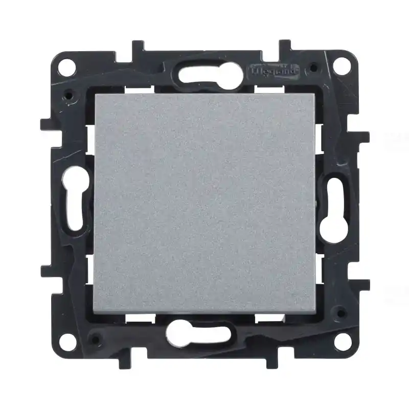 Akció Niloé Step alumínium N101 egypólusú nyomó, 6A 863309 Legrand