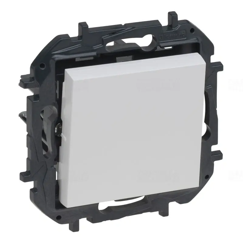 Niloé Step fehér 107 keresztkapcsoló, 10AX 863107B Legrand Ingyenes szállítás