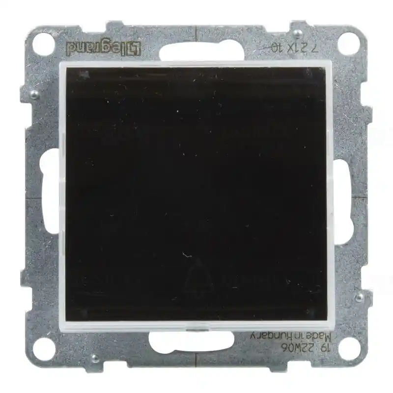 Legrand 721410 Suno egypólusú nyomó jelzőfénnyel, címketartóval, keret nélkül, rugós, fekete Biztonságos fizetés