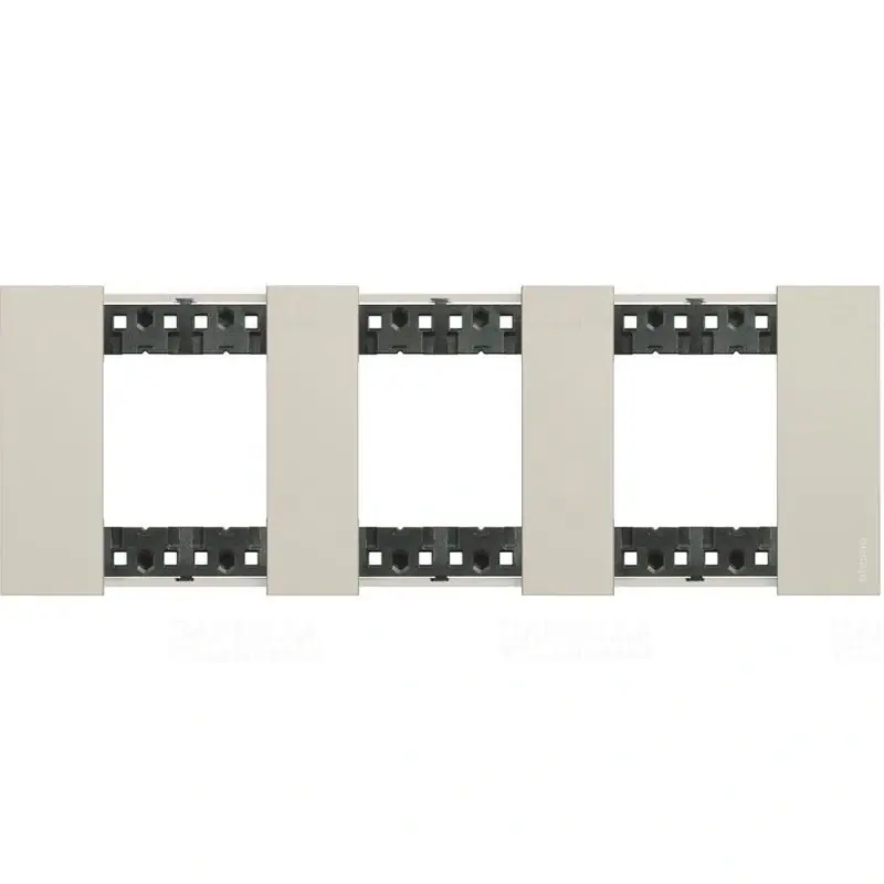 BTICINO LivingNow keret 2+2+2m KA4802M3KM Kiváló minőség