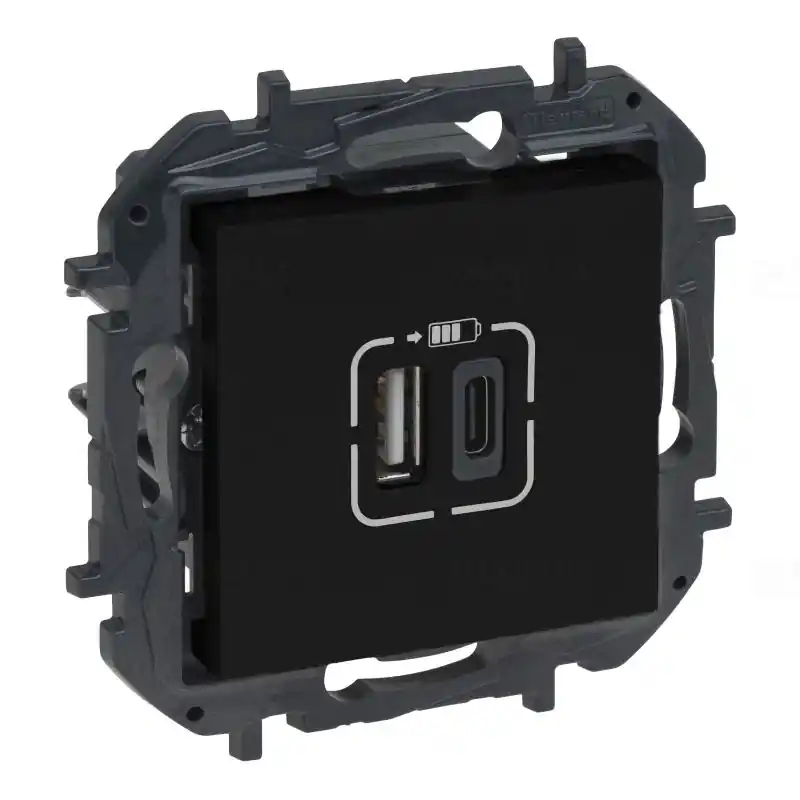 Niloé Step fekete 2xUSB-A+C töltőaljzat 5V 3A 15W 863540B Legrand Rendeld meg most