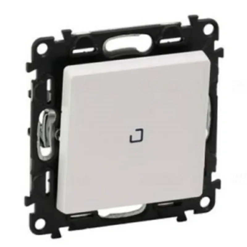 Legrand 752104 Valena Life egypólusú kapcsoló, ellenőrzőfénnyel 10 AX, fehér Autentikus