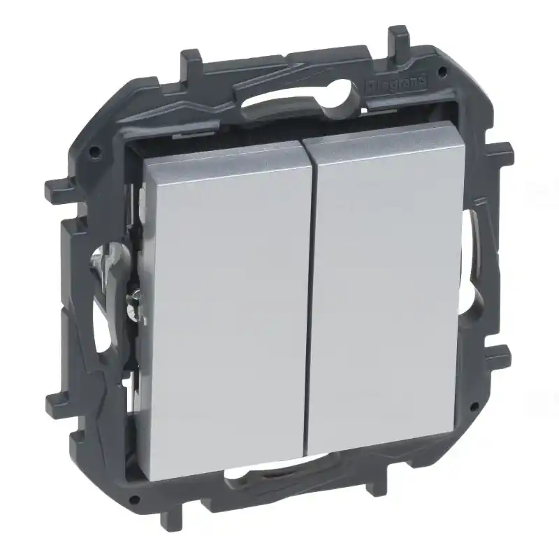 Niloé Step alumínium 105 csillárkapcsoló, 10AX 863305B Legrand Kiárusítás