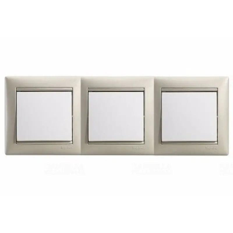 Eredeti Legrand 770473 Valena 3-as keret, tetszőleges, kagylóhéj