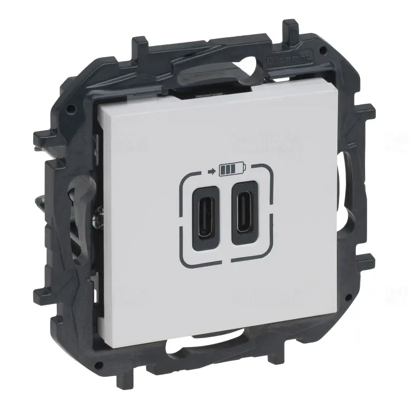 Ingyenes szállítás Niloé Step fehér 2xUSB-C töltőaljzat 5V 3A 15W 863139B Legrand