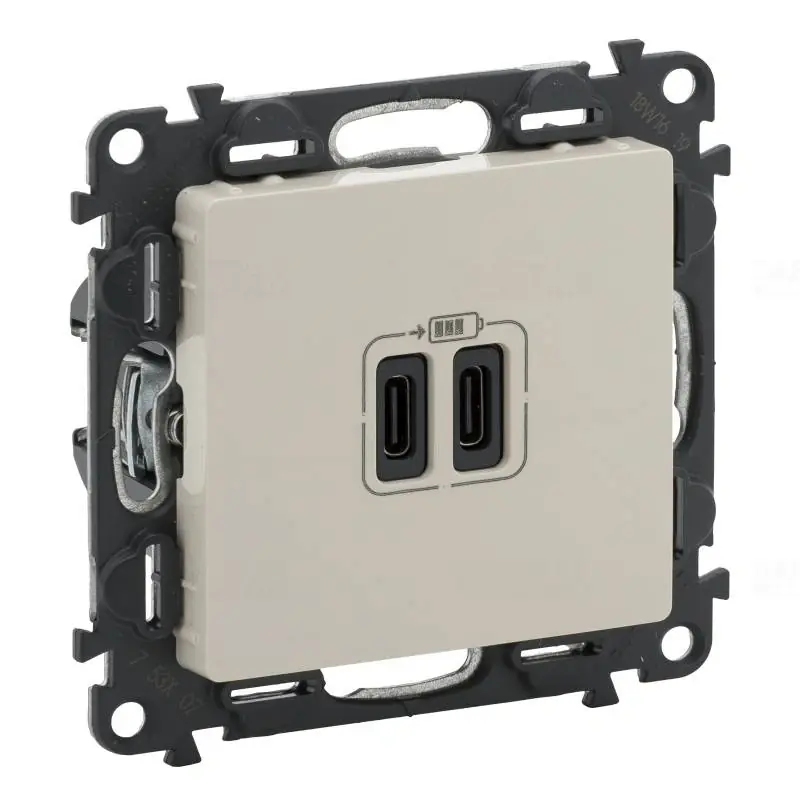 Ajánlat Legrand 753207 Valena Life töltőaljzat kettős USB C-típusú csatlakozóval, 5V 3A 15W, túlfesz-védelem >1kW, Class II SELV, elefántcsont