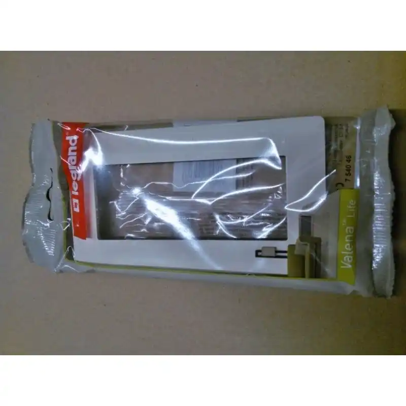 Legrand 754046 Valena Life 5 modulos keret, elefántcsont Expressz szállítás