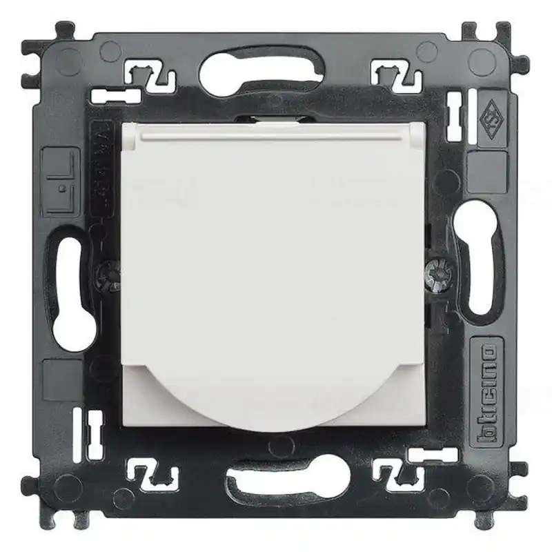 Korlátozott ajánlat BTICINO Light N4141MAP 2P+Fcsatlakozóaljzat 2 modulos , 16A csapfedeles fehér