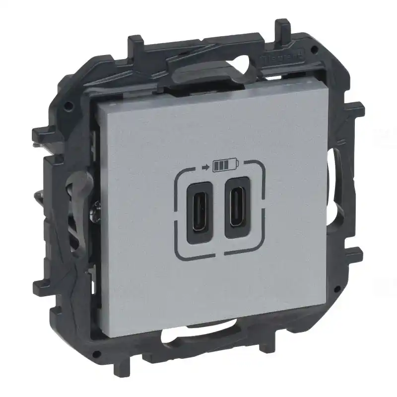 Rendeld meg most Niloé Step alumínium 2xUSB-C töltőaljzat 5V 3A 15W 863339B Legrand