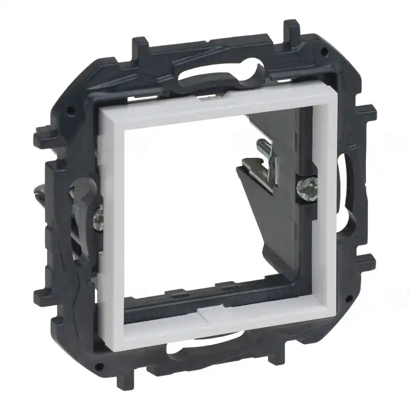 Niloé Step fehér adapter Program Mosaic-hoz 863189B Legrand Vedd meg most