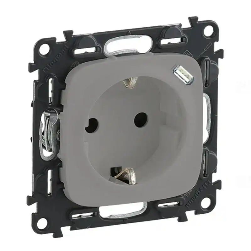 Gyors szállítás Legrand 753007 Valena Allure 2P+F csatlakozóaljzat+ USB C-típusú 1,5A 5V 7,5W töltőaljzat, rugós, alumínium