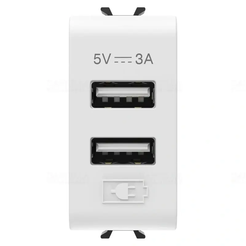 Újdonság Chorus matt fehér USB töltő A+A típus 3A 1 modulos GW15447 Gewiss