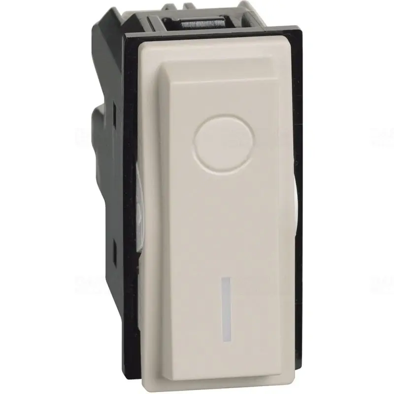 Kedvezmény BTICINO LivingNow 2P kapcsoló homok KM4002