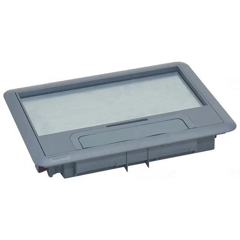 Legrand 088000 Műanyag fedél 8/12 modulos standard padlódobozhoz, max. 8mm burkolattal Prémium